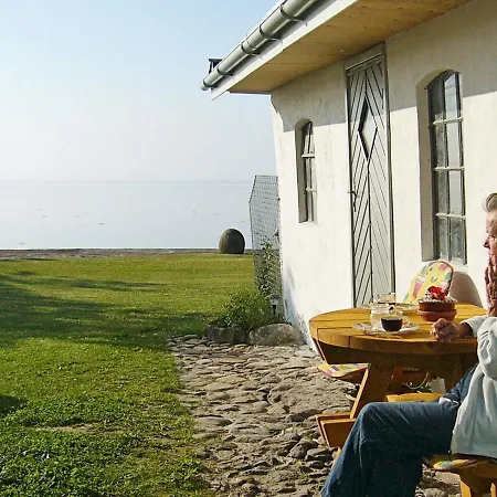Two-bedroom Holiday In Sønder Stenderup