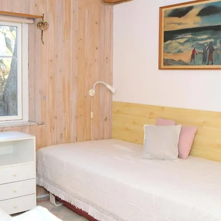Two-bedroom Holiday In Appartement *